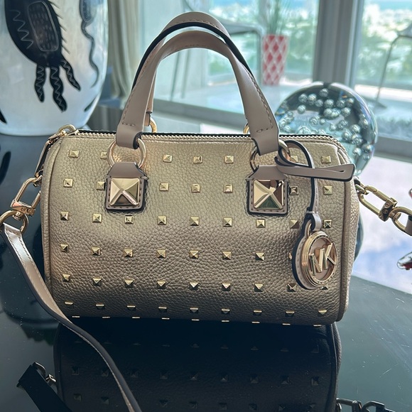 Michael Kors  Grayson small studded metallic gold leather - Picture 1 of 12